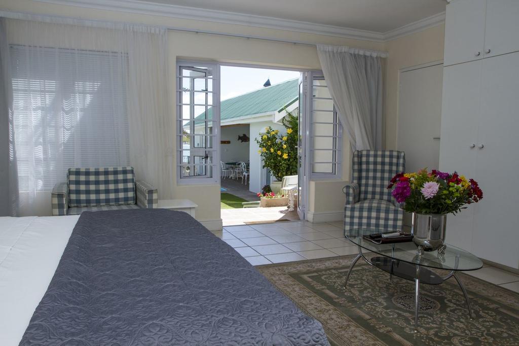 Gordon'S Beach Lodge Gordons Bay Room photo