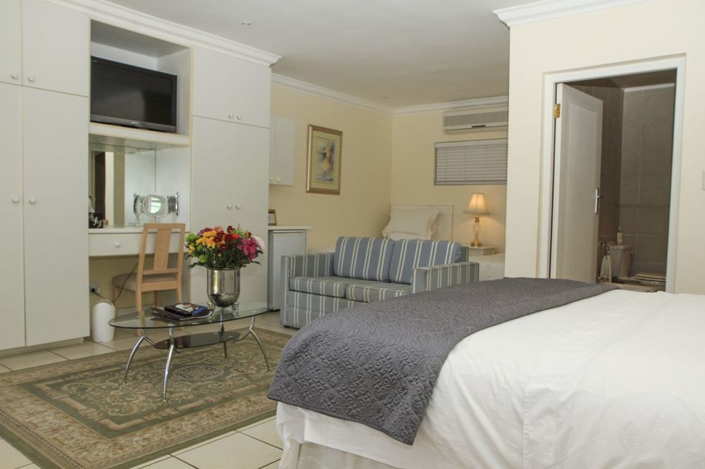 Gordon'S Beach Lodge Gordons Bay Exterior photo